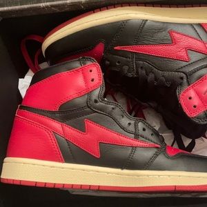 Brand new size 7 comes with box and bag